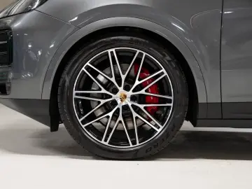 Cayenne S Coupe PASM PDCC BOSE InnoDrive
