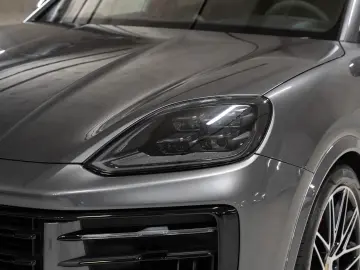 Cayenne S Coupe PASM PDCC BOSE InnoDrive