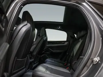 Cayenne S Coupe PASM PDCC BOSE InnoDrive