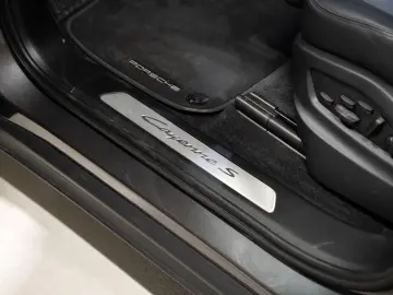 Cayenne S Coupe PASM PDCC BOSE InnoDrive