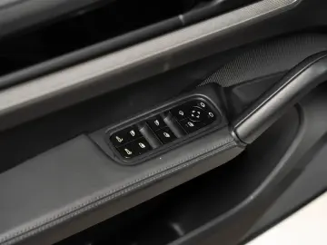 Cayenne S Coupe PASM PDCC BOSE InnoDrive