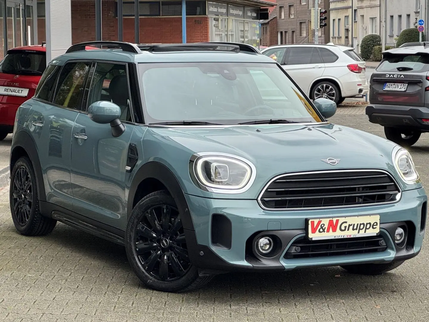 Cooper Countryman Aut PANO RFK MEMORY ACC HUD HK