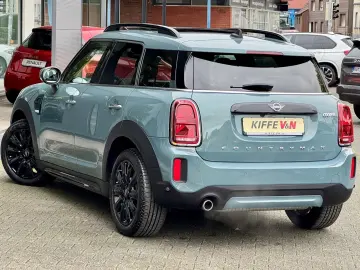 Cooper Countryman Aut PANO RFK MEMORY ACC HUD HK