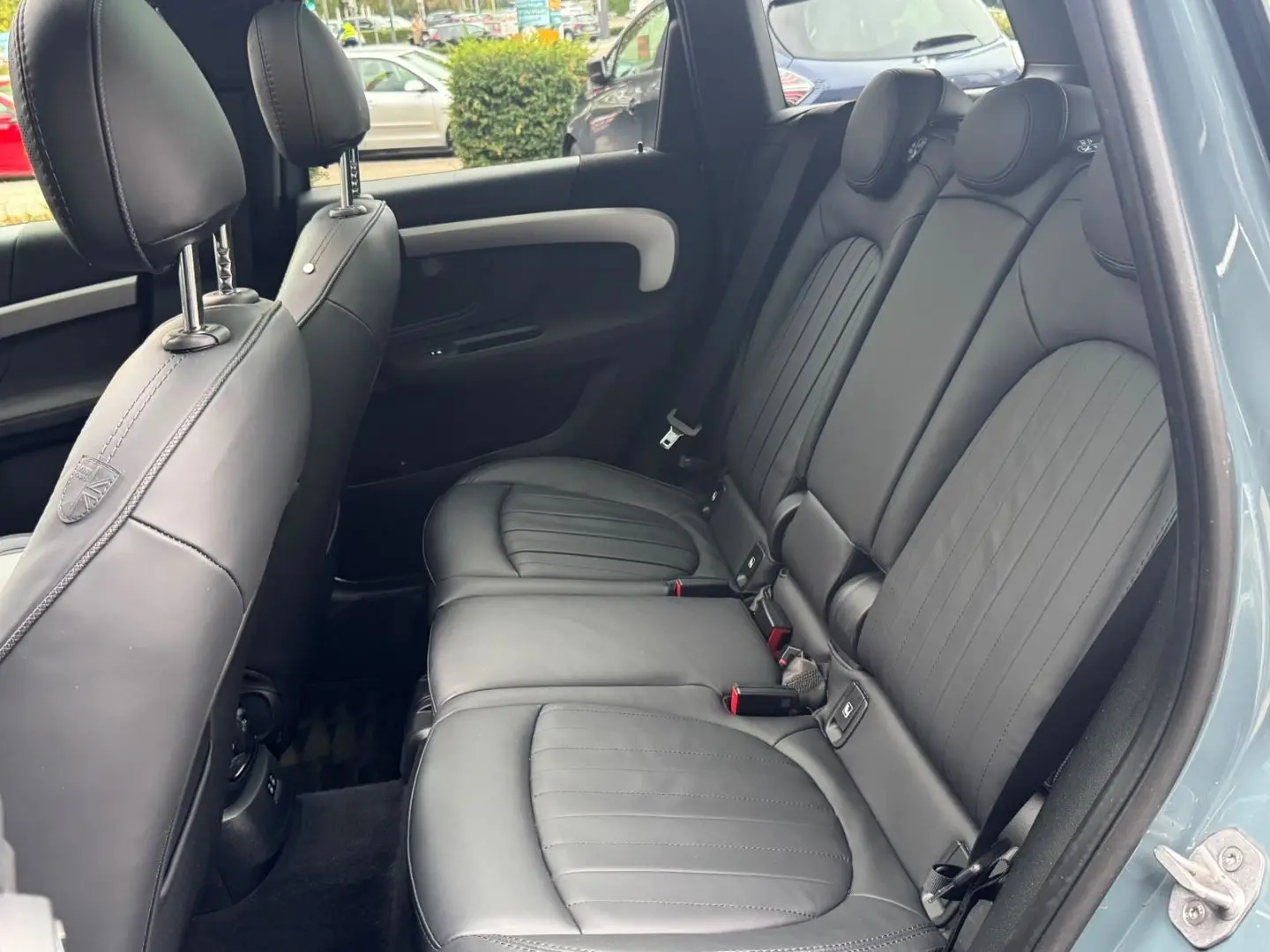 Cooper Countryman Aut PANO RFK MEMORY ACC HUD HK