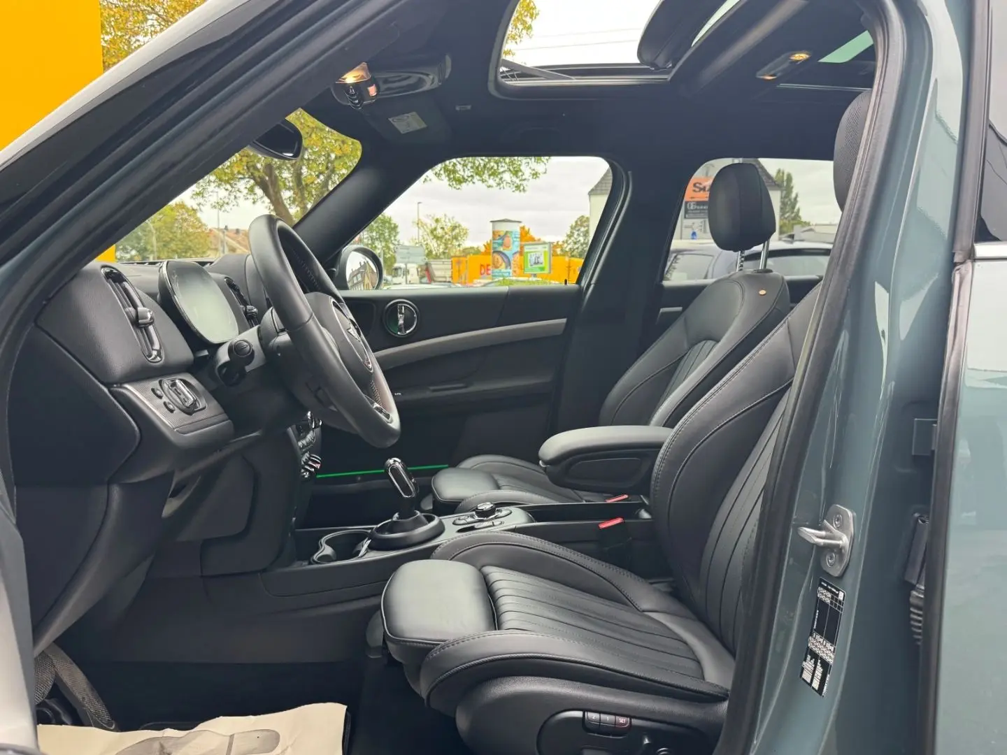 Cooper Countryman Aut PANO RFK MEMORY ACC HUD HK