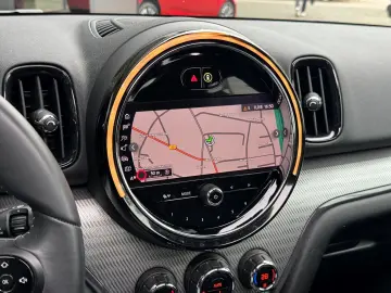 Cooper Countryman Aut PANO RFK MEMORY ACC HUD HK