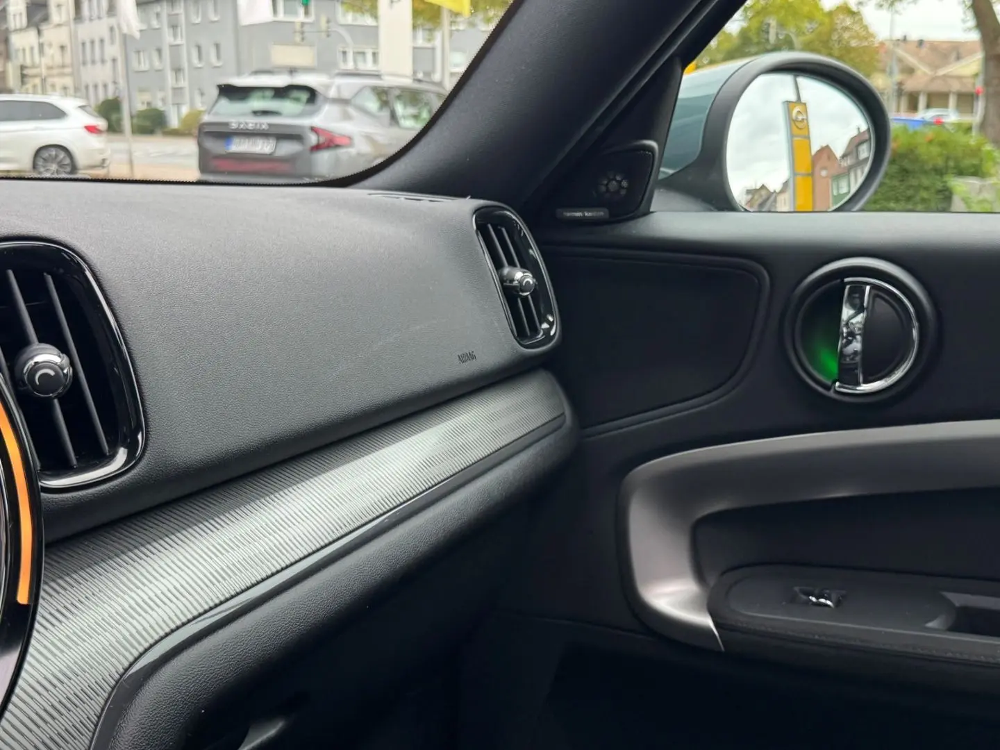 Cooper Countryman Aut PANO RFK MEMORY ACC HUD HK