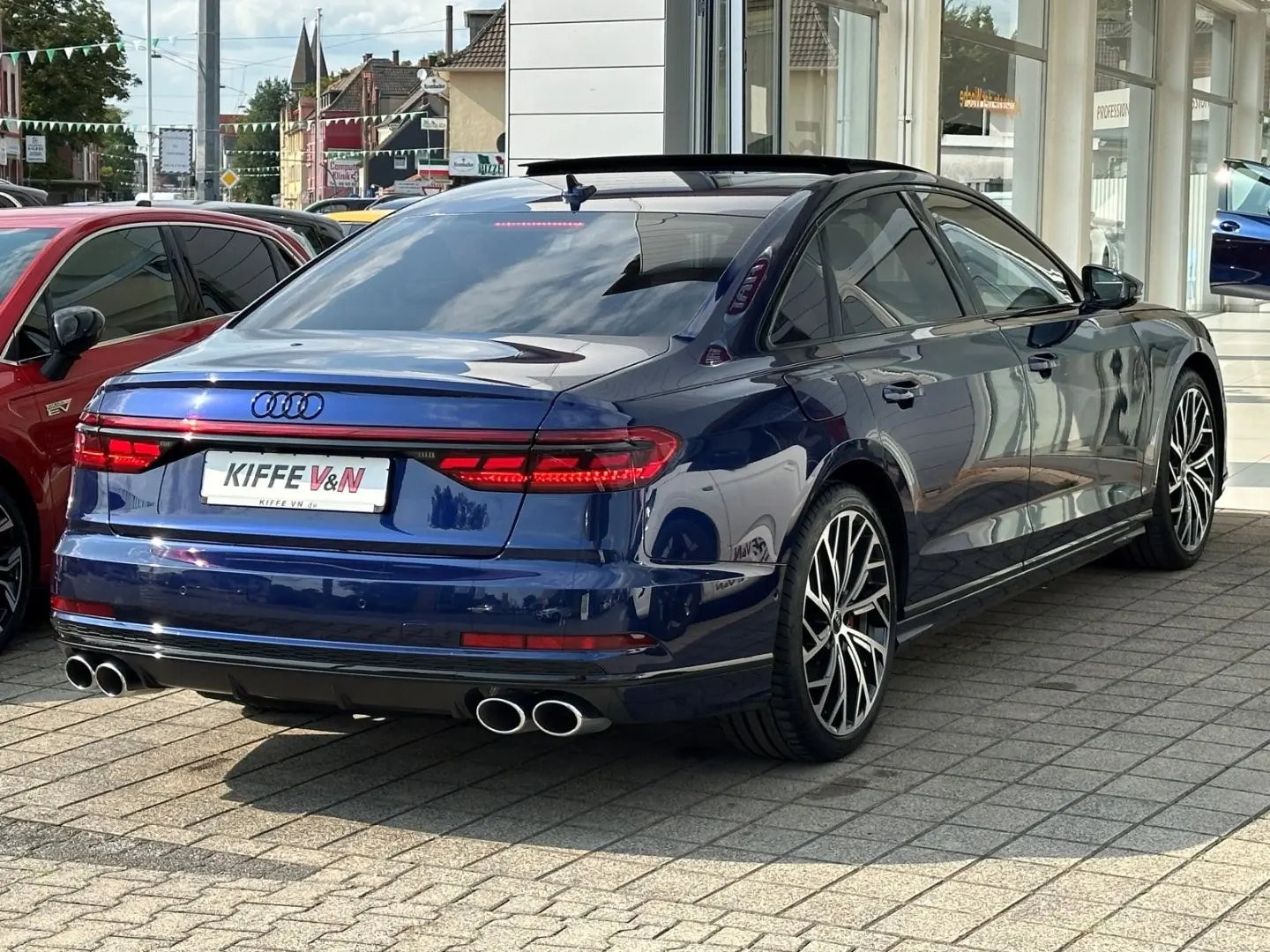 S8 4.0TFSI QUAT PANO HUD LASER TV STDHZ 360  B&O