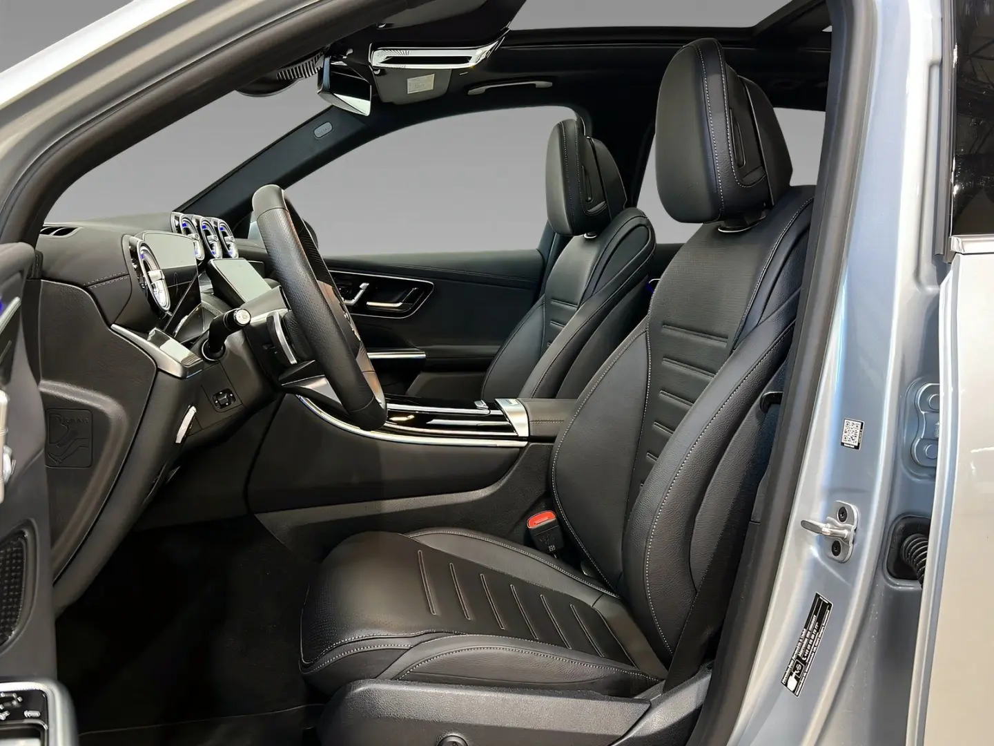 GLC 200 4M AMG MBUX Pano Memo Kamera LrHz AHK