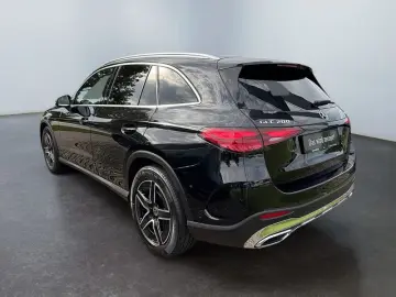 GLC 200 4M   AMG SPUR PANO AHK KAMERA PDC SHZ