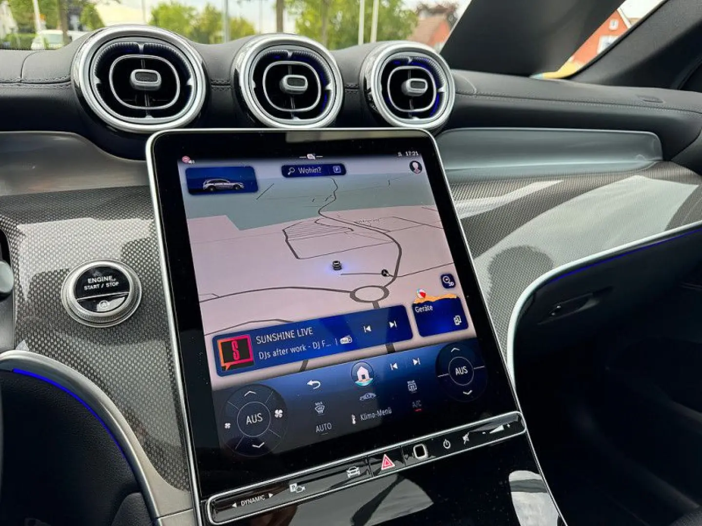 GLC 200 4M   AMG SPUR PANO AHK KAMERA PDC SHZ