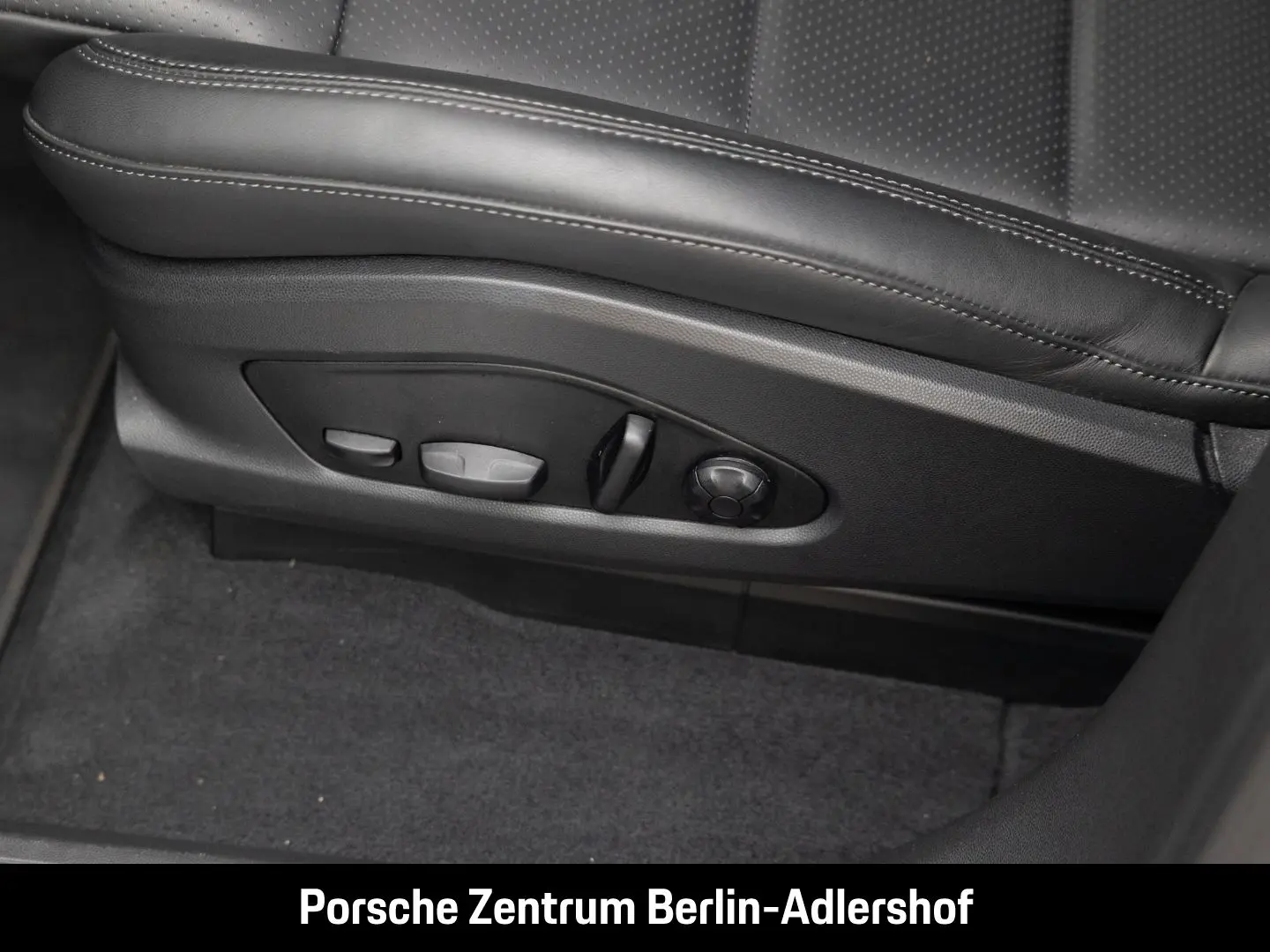 Macan 4 InnoDrive Abstandstempomat LED-Matrix