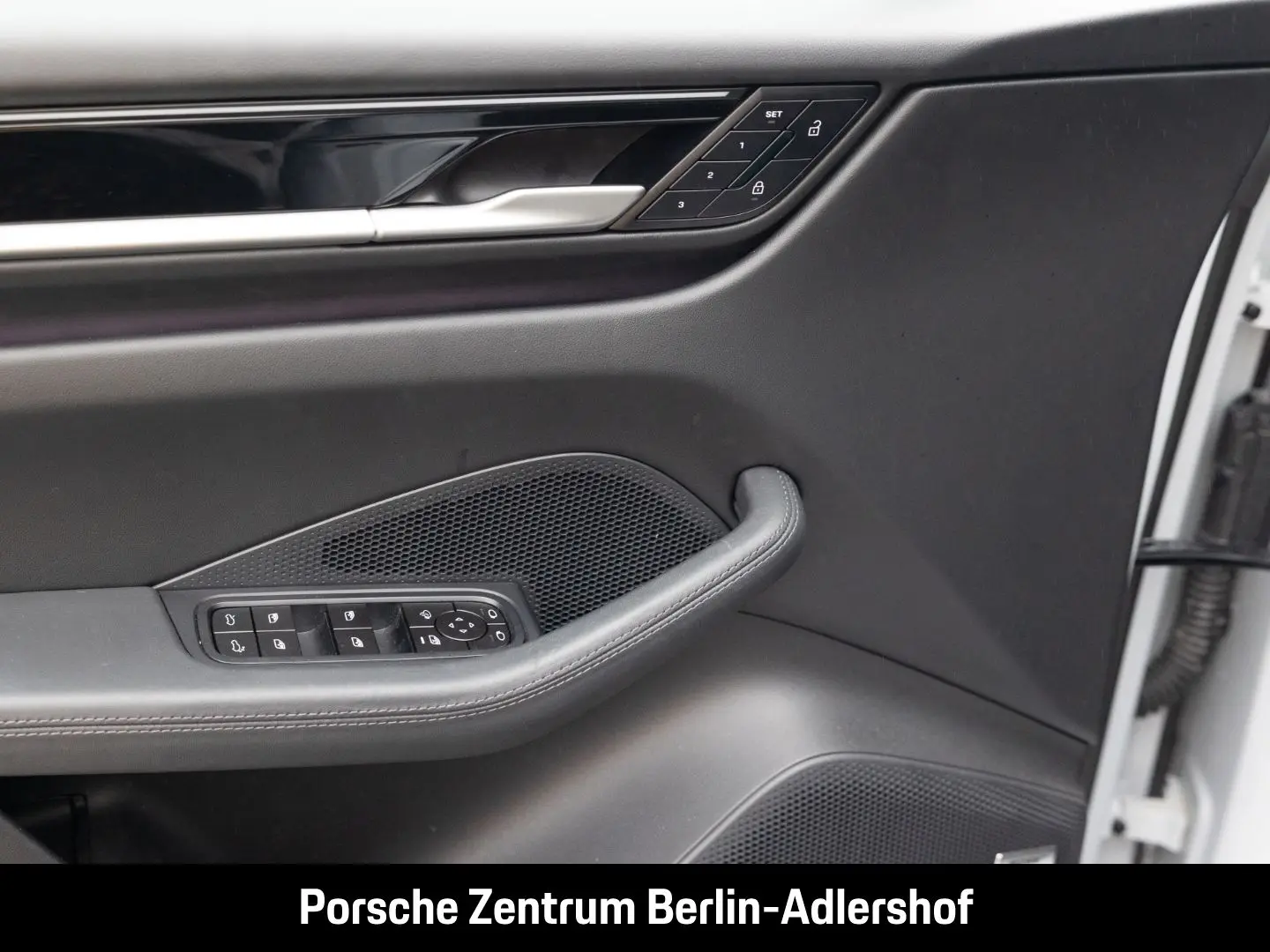 Macan 4 InnoDrive Abstandstempomat LED-Matrix