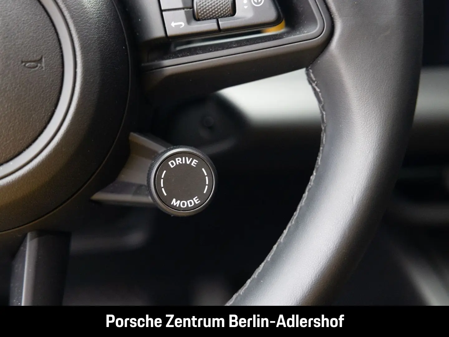 Macan 4 InnoDrive Abstandstempomat LED-Matrix