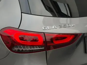 GLA 250e ACC 3x AMG PANO 360 KEY BELÜFTUNG 19'