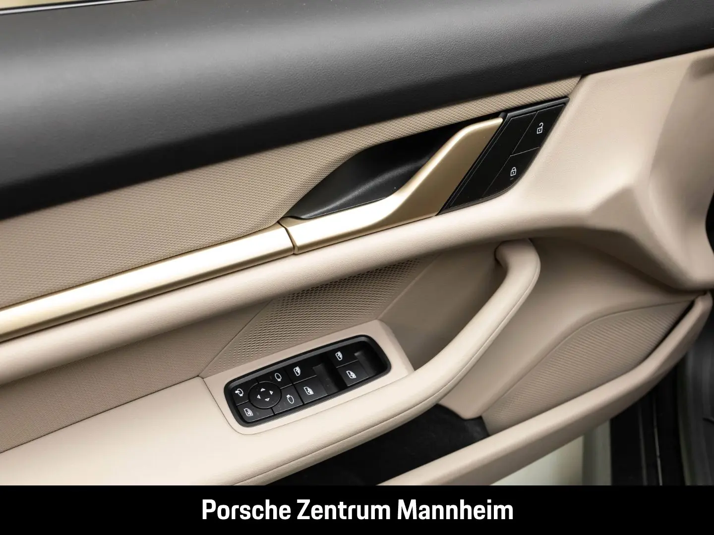 Taycan Sport Turismo Luft Chrono Pano Range Mana