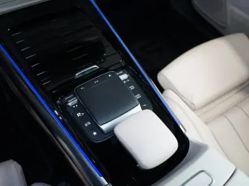 GLA 180 LED CAMERA Beige