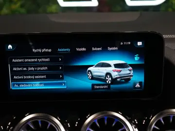 GLA 180 LED CAMERA Beige