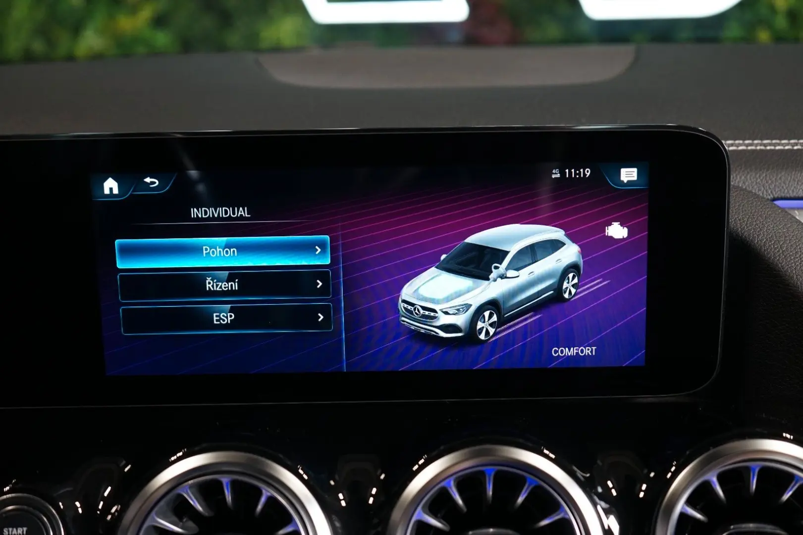GLA 180 LED CAMERA Beige