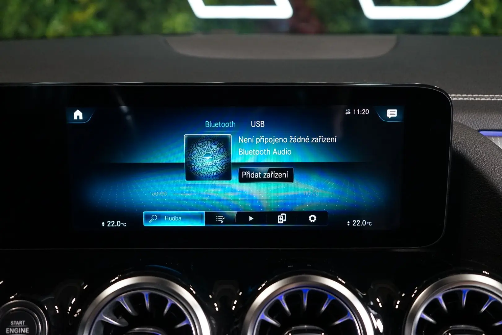 GLA 180 LED CAMERA Beige
