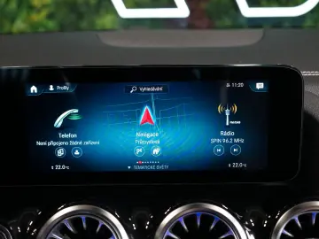 GLA 180 LED CAMERA Beige