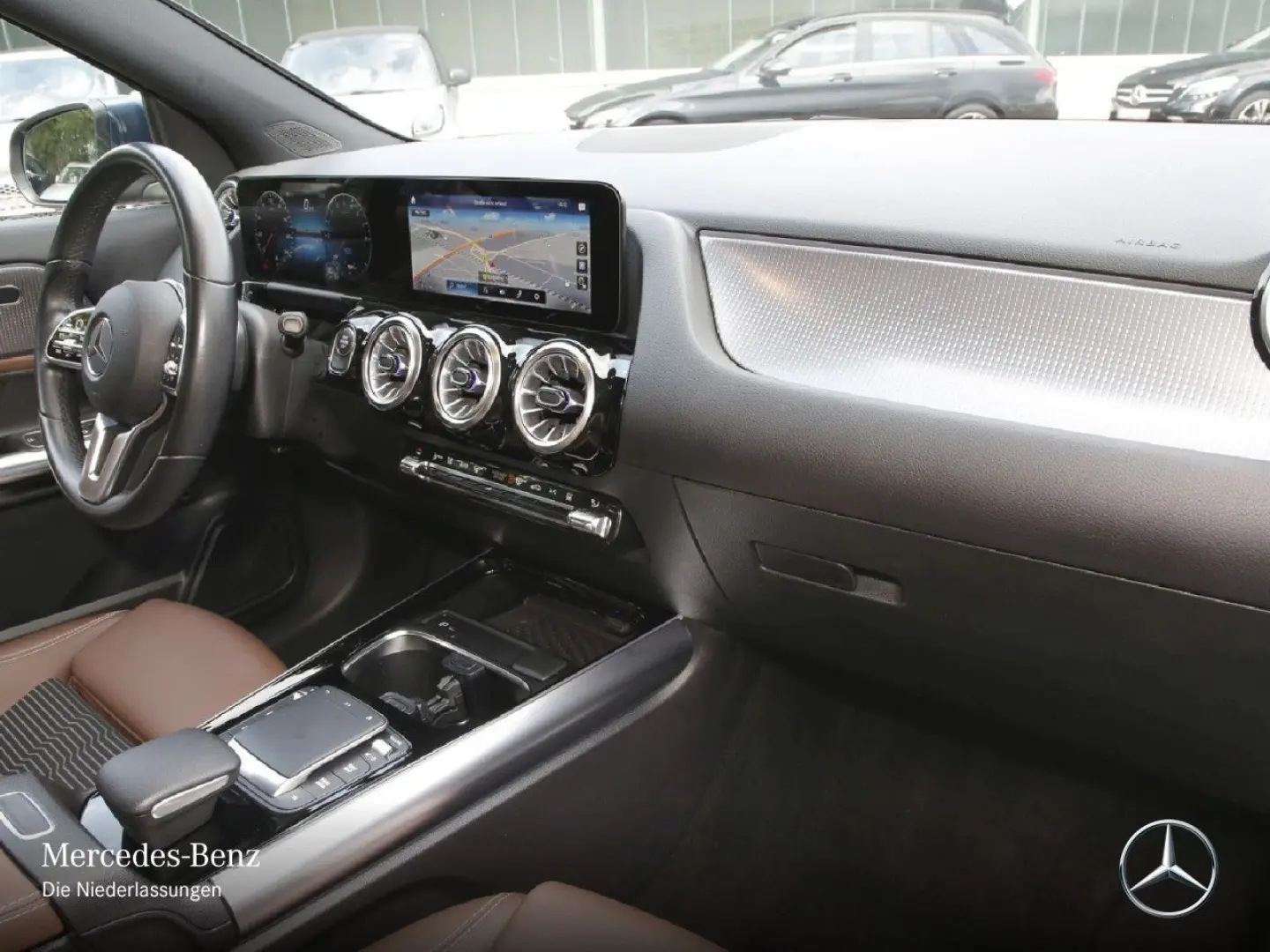 GLA 250 e Progressive MBUX Navi  Kamera Pano LED