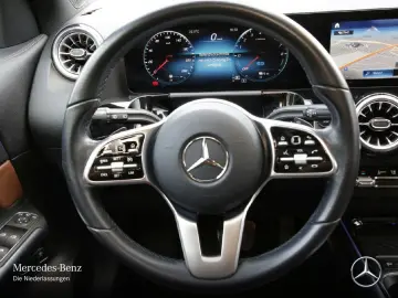 GLA 250 e Progressive MBUX Navi  Kamera Pano LED
