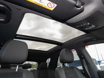 Mercedes-Benz GLE 300 d 4MATIC Pano SpurW KeyLess