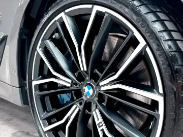 BMW 545