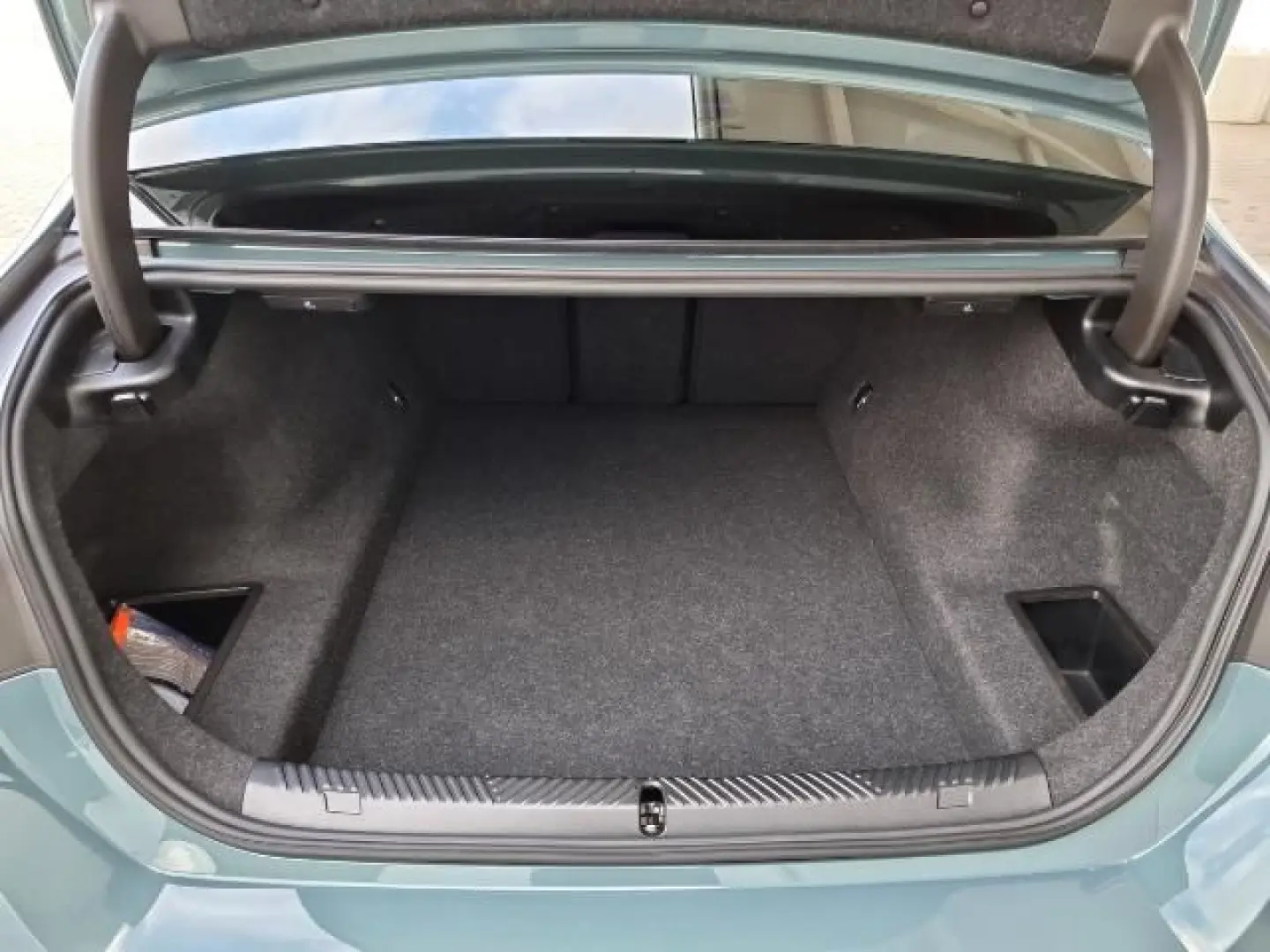 520 i Limo M-Sport AHK Pano 360  Standh Harman&