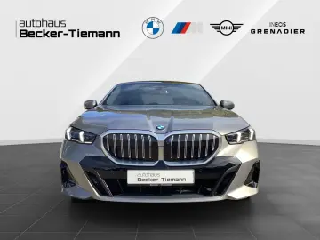 520d xDrive Limousine 20    M Paket   Pano   Bow