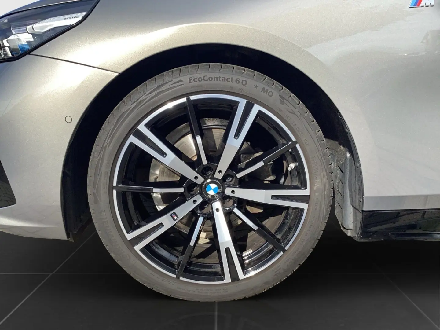 520d xDrive Limousine 20    M Paket   Pano   Bow