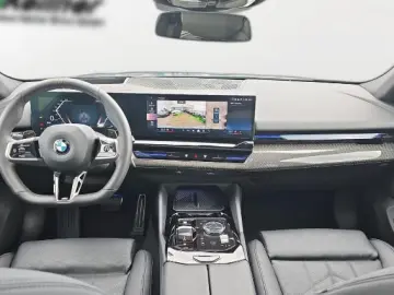520 i M-Sport AHK Head-Up Pano ACC H K-Sound 360