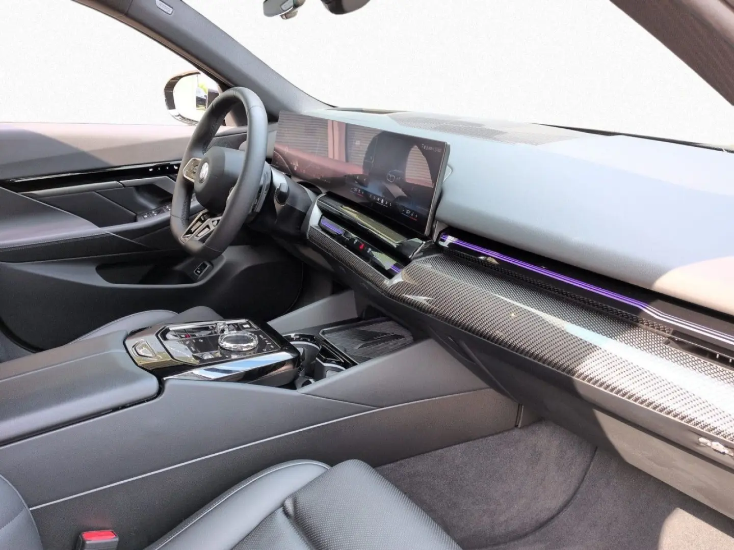 520i Limo M SPORT DAProf 360  AHK KomfSi H K