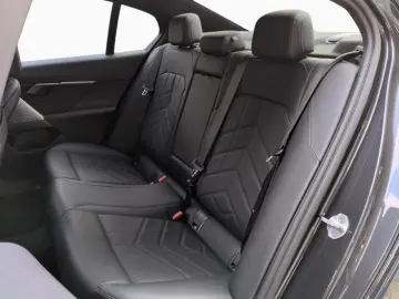 520i Limo M SPORT DAProf 360  AHK KomfSi H K