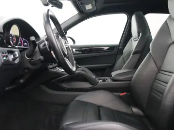Cayenne E-Hybrid 18Wege Panorama 360  Luft AHK