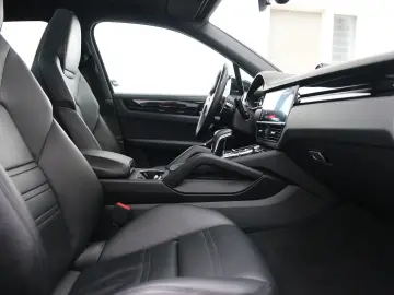 Cayenne E-Hybrid 18Wege Panorama 360  Luft AHK