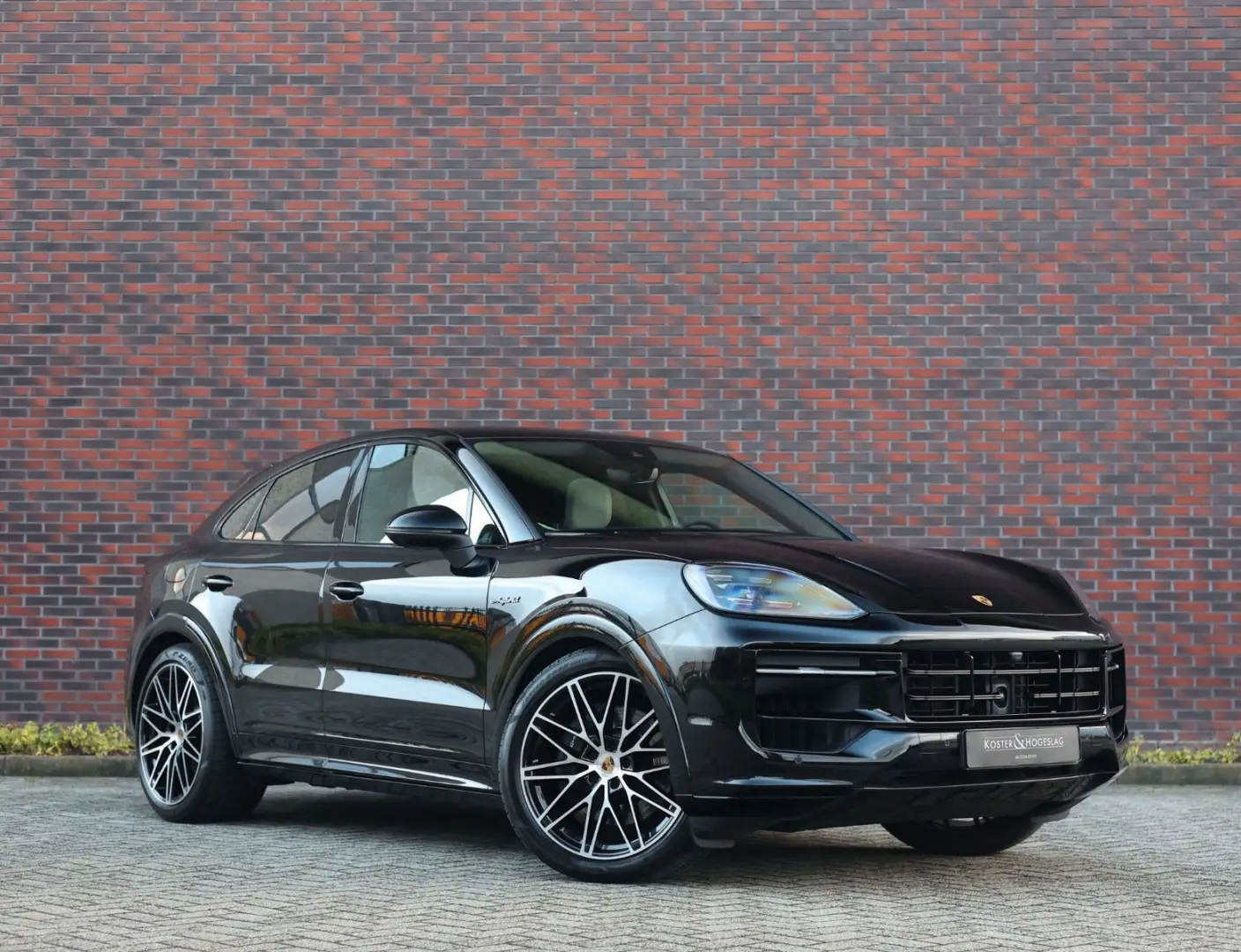 Cayenne Coupe E-Hybrid   Pano - AHK - BOSE