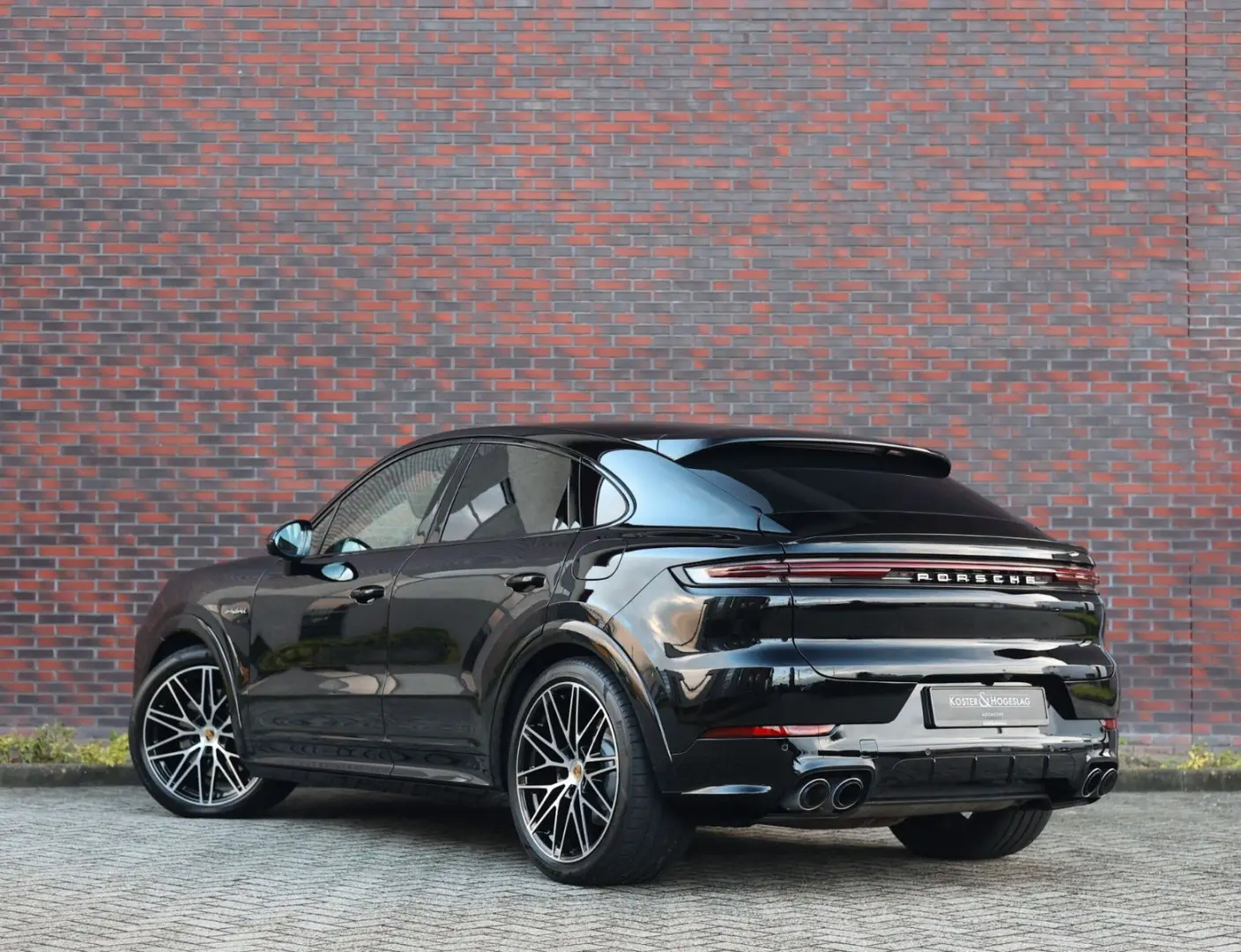 Cayenne Coupe E-Hybrid   Pano - AHK - BOSE