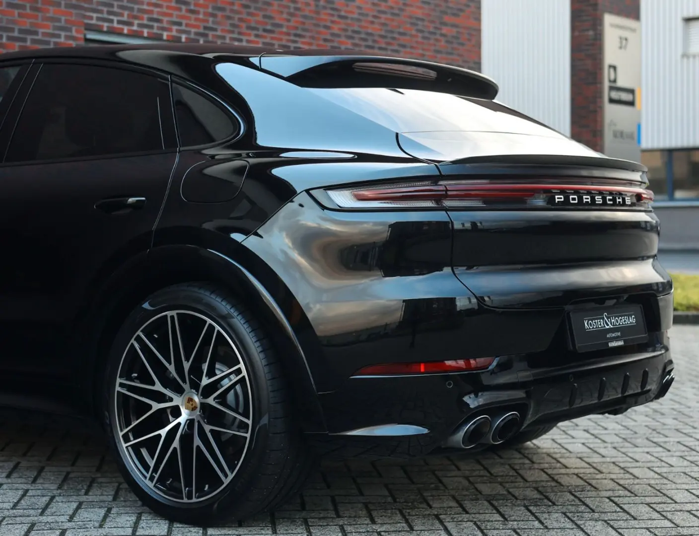 Cayenne Coupe E-Hybrid   Pano - AHK - BOSE