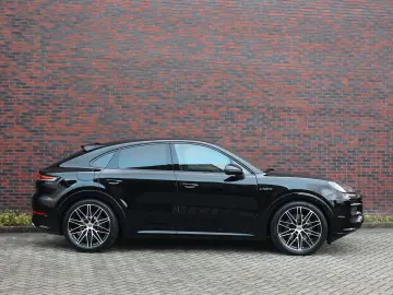 Cayenne Coupe E-Hybrid   Pano - AHK - BOSE