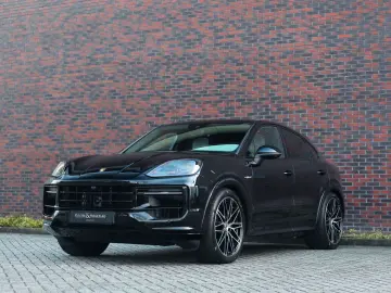 Cayenne Coupe E-Hybrid   Pano - AHK - BOSE