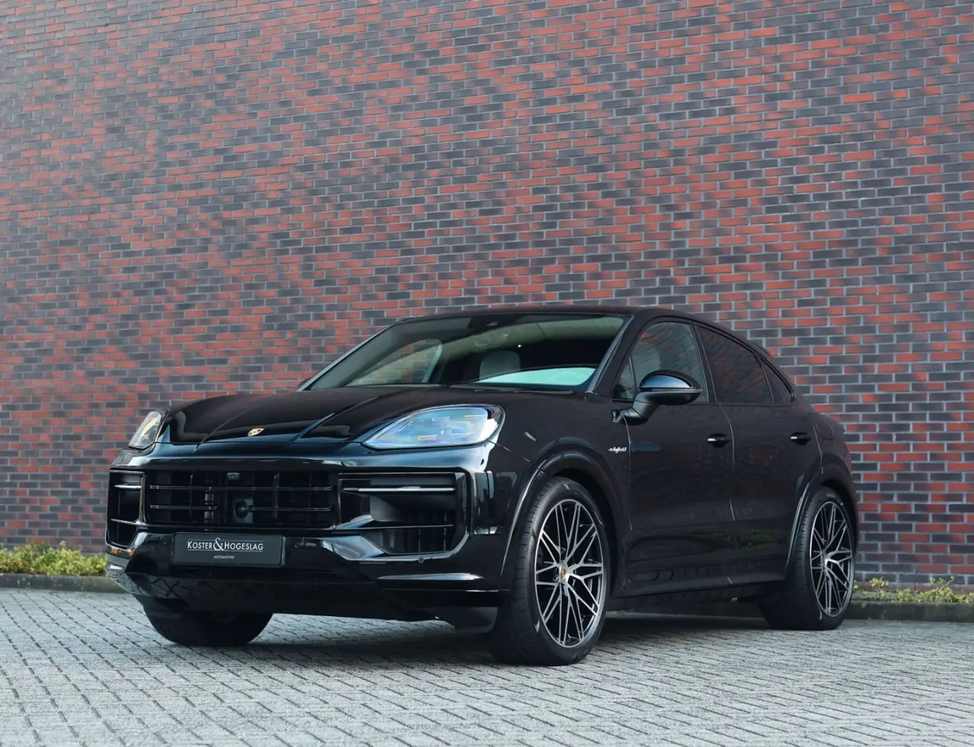 Cayenne Coupe E-Hybrid   Pano - AHK - BOSE