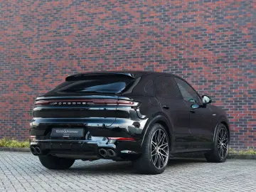 Cayenne Coupe E-Hybrid   Pano - AHK - BOSE
