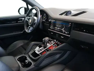 Porsche Cayenne E-Hybrid LUFT PANO HeadUP ACC