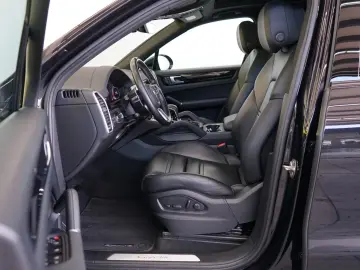Porsche Cayenne E-Hybrid LUFT PANO HeadUP ACC