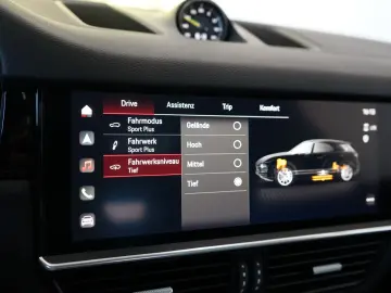 Porsche Cayenne E-Hybrid LUFT PANO HeadUP ACC