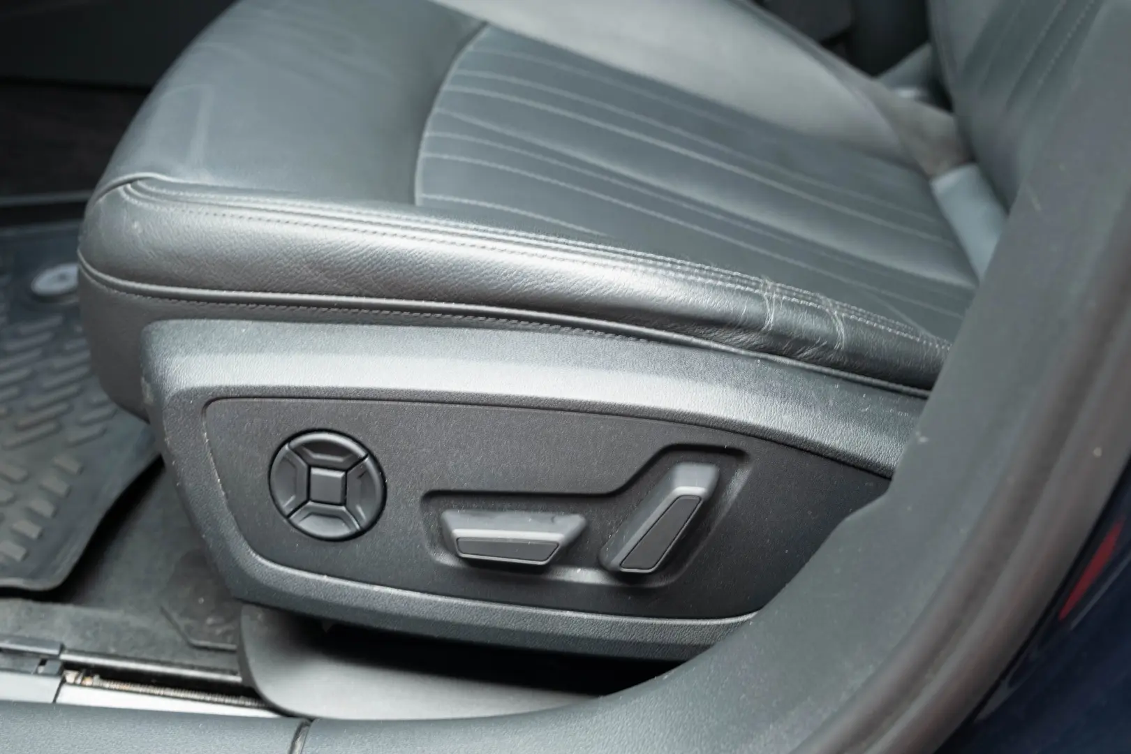 AUDI A6 Avant 40 TDI Quattro