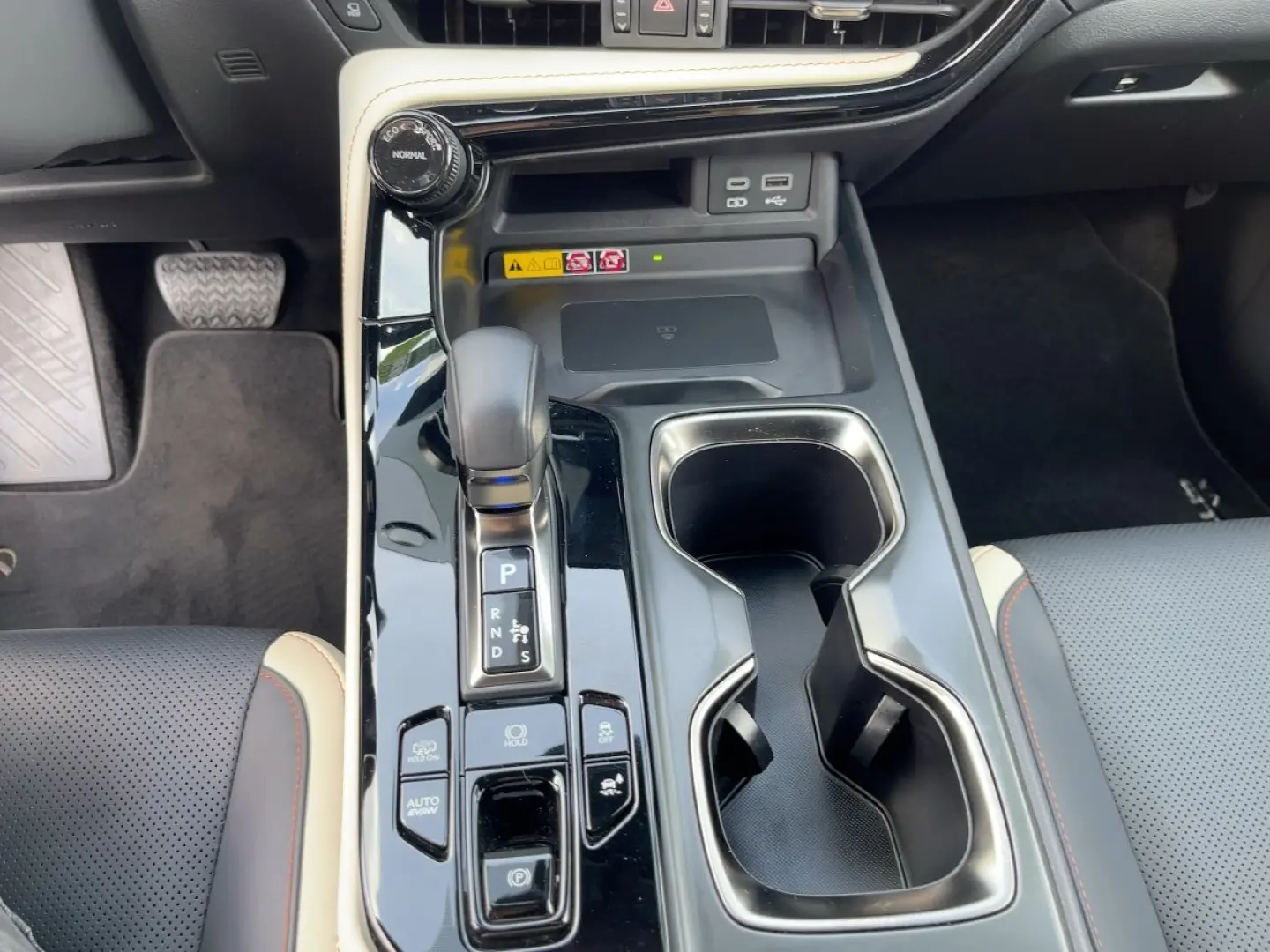 NX 450h  Luxury Line HUD Navi 4xSHZ KAM 360