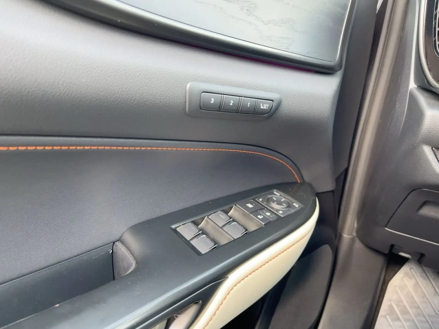 NX 450h  Luxury Line HUD Navi 4xSHZ KAM 360